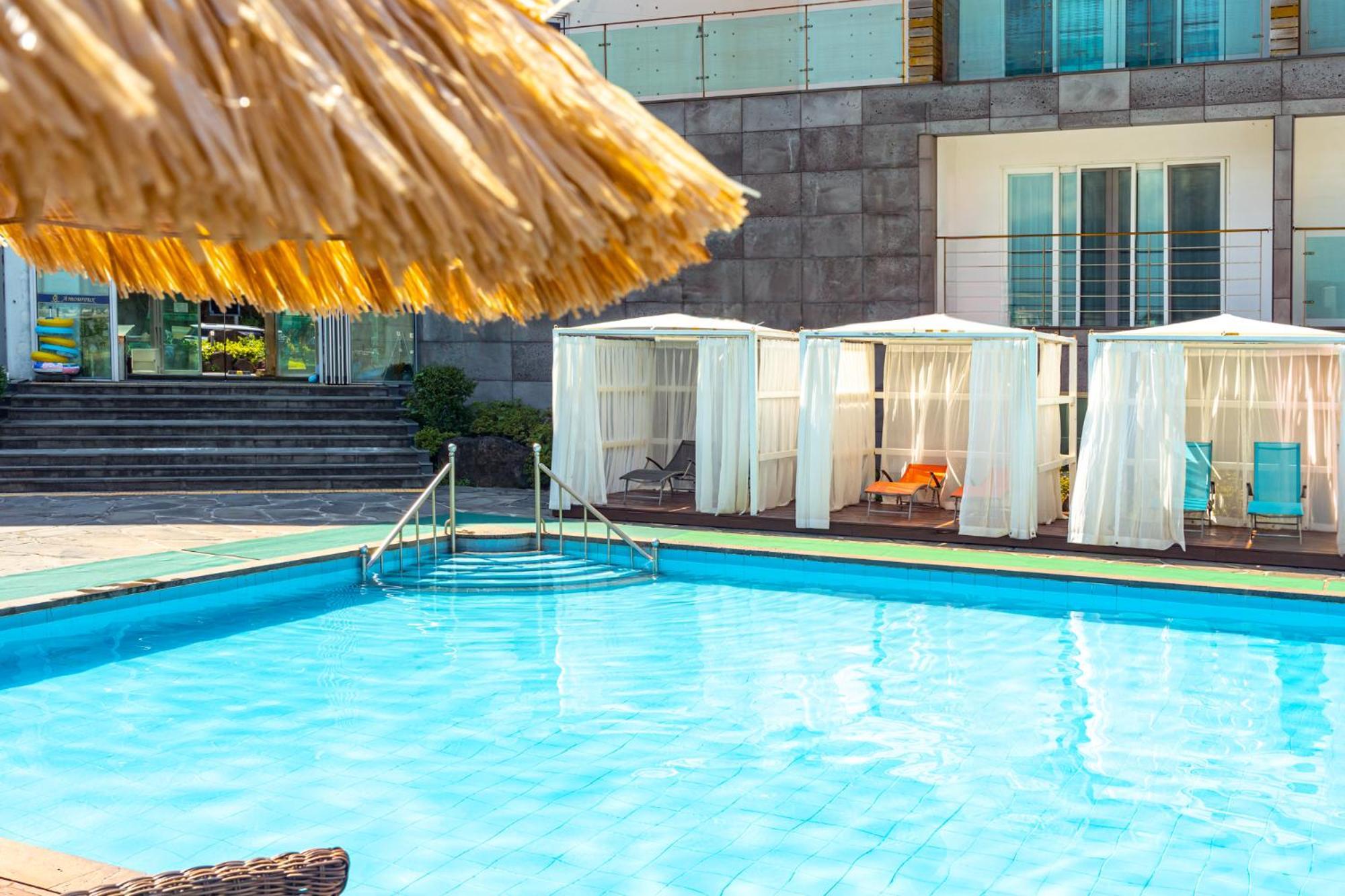Amoureux Resort Чеджудо Экстерьер фото